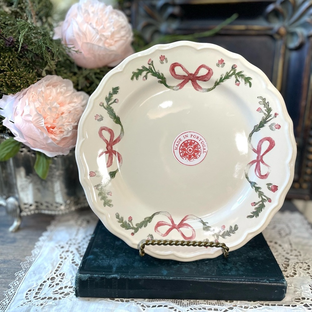 Matceramica white ceramic dinner plates pink bows leaves flowers new